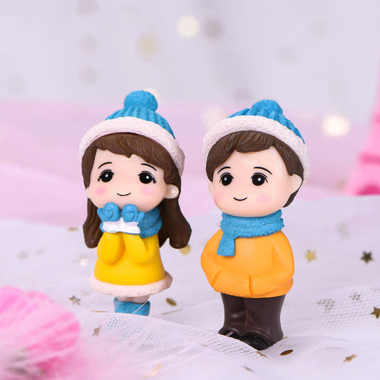 Cute Winter Couple Miniature Figurines