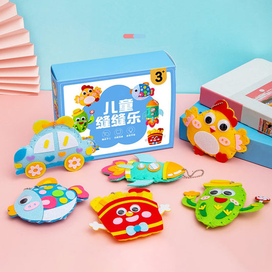 DIY Keychain Craft - Felt Friends Sewing Kit