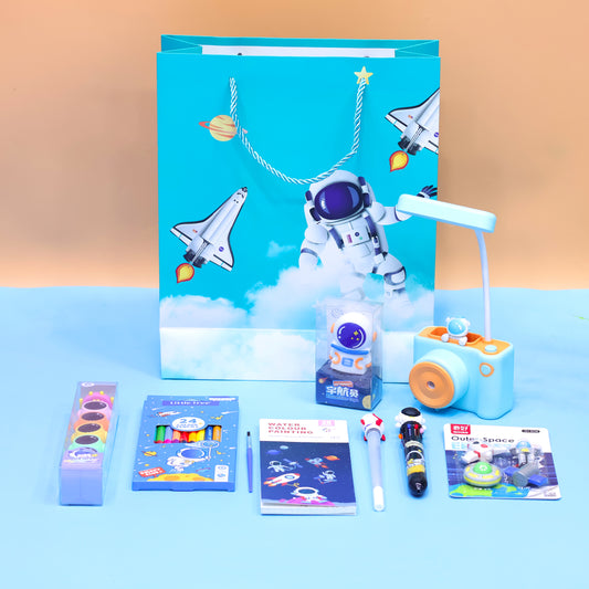 Astro-Hamper: Your Essential Space Kit 🚀