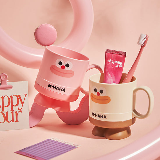 Cute plastic wash cup with funny face and sturdy foot stand