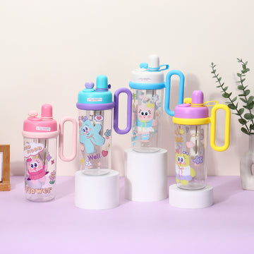 Vibrant 860ml Kids' Cartoon Sipper Bottles - Fun & Durable