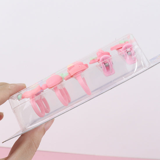 Safe and stylish princess-themed jewelry set for kids.