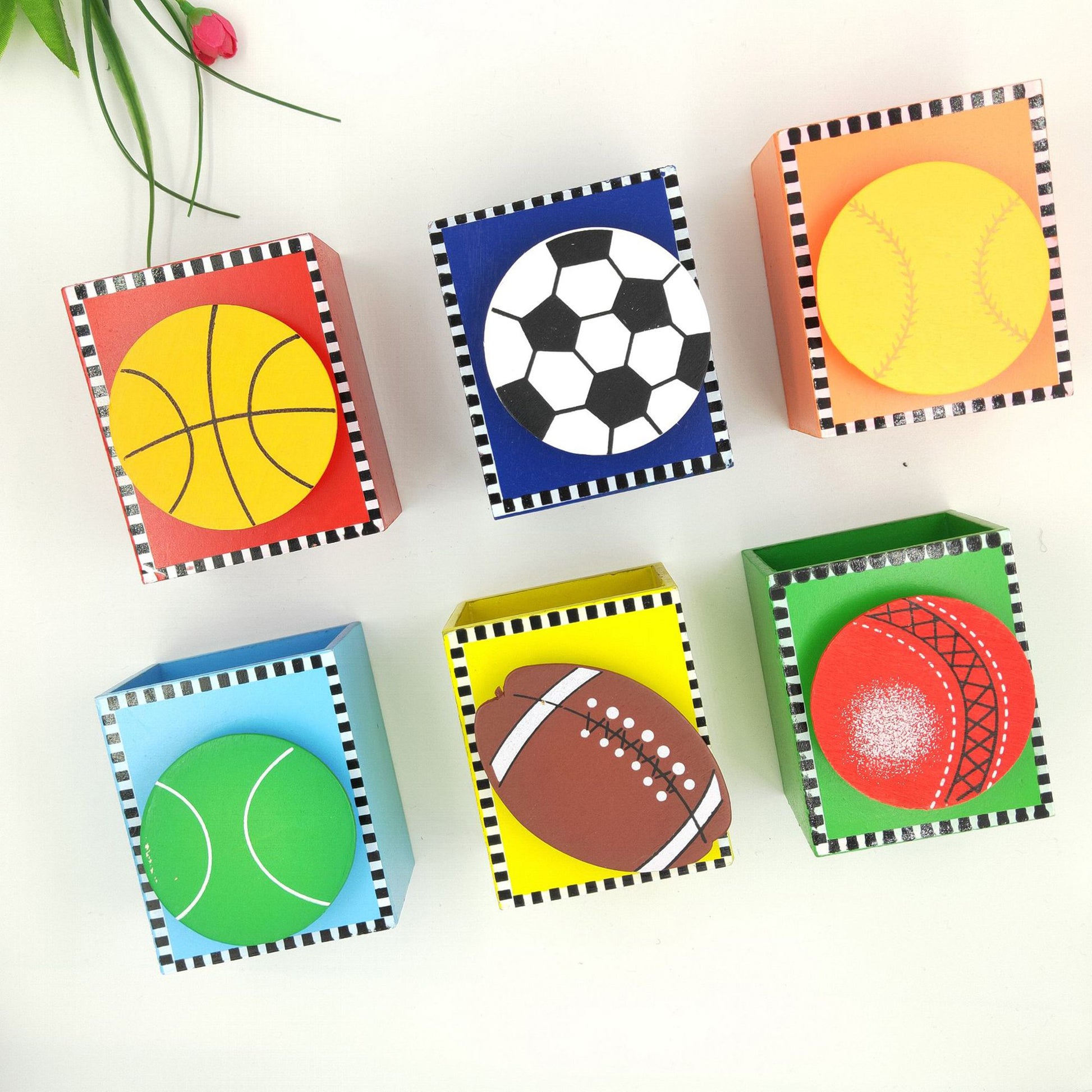 An excellent choice for sports-themed birthday parties (Cricket, Football, or Olympics themes).